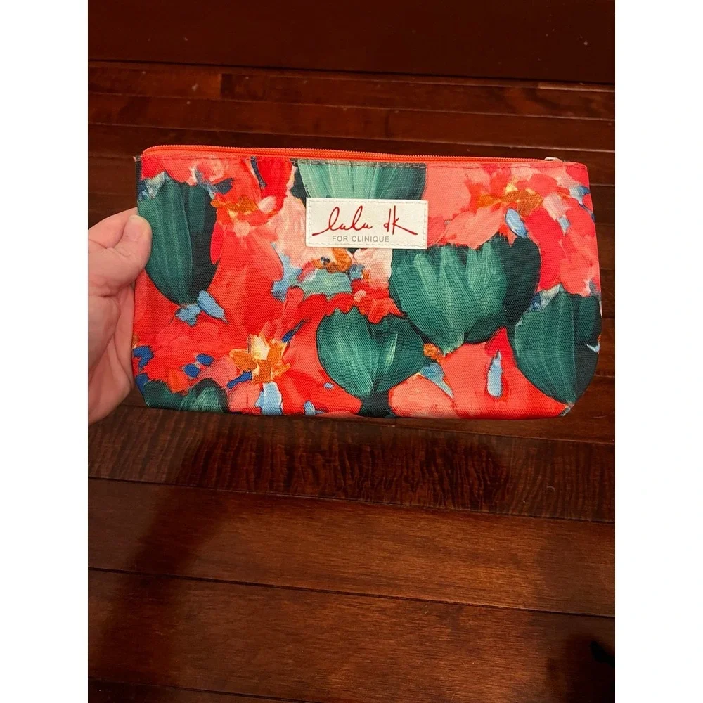 ✨Lulu‎ dk for Clinique cosmetic bag